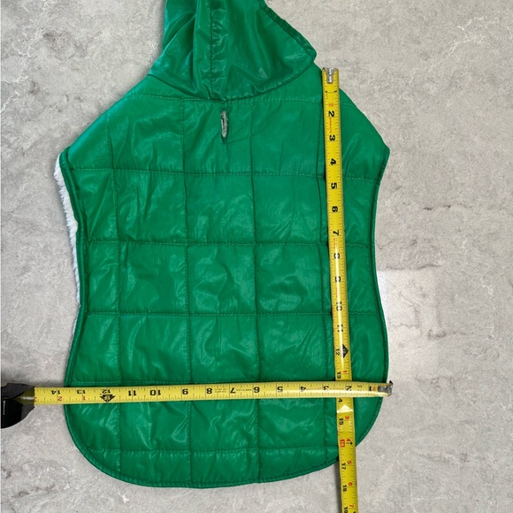 Puffer & 2 sweater bundle for medium sized dog - Picture 6 of 12